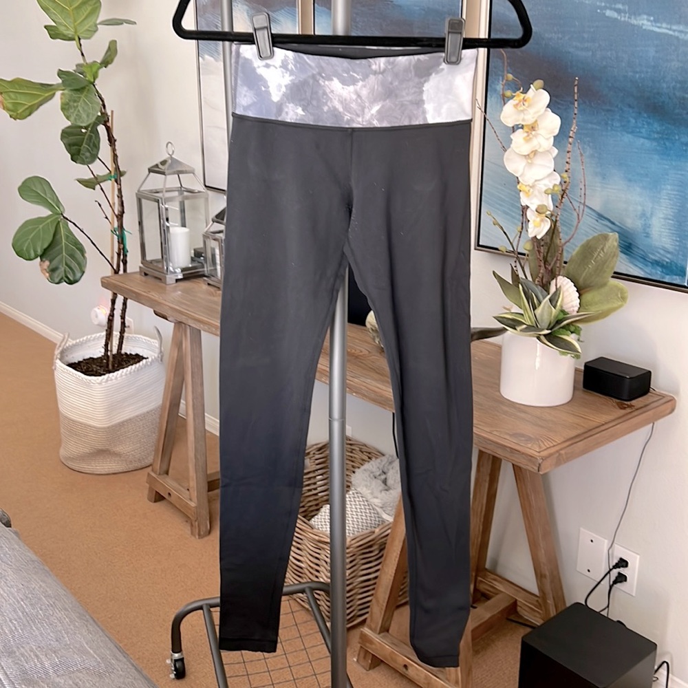 Lululemon leggings. Sz 4
